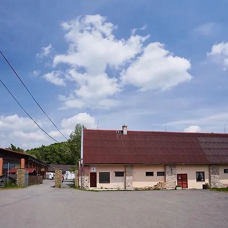 Hradisko Çiftlik konaklama